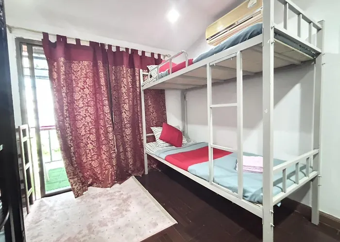 Hostel Sunshiny-bb Near Punnavithi Bts Station