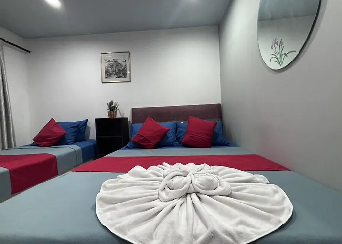 Hostel Sunshiny-bb Near Punnavithi Bts Station Bangkok