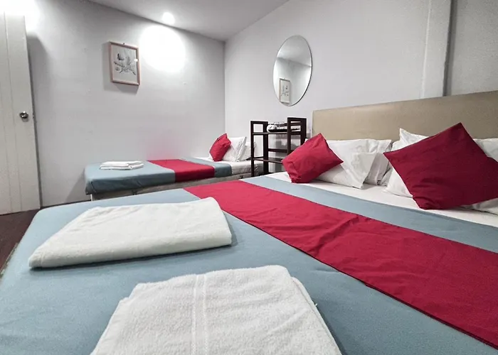 Hostel Sunshiny-bb Near Punnavithi Bts Station Bangkok