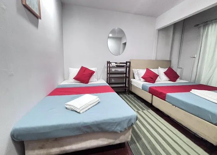 Hostel Sunshiny-bb Near Punnavithi Bts Station Bangkok